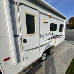 2008 19’ Jaycee/ Jay Feather Hybrid Travel Trailor