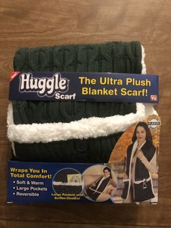 Huggle Scarf
