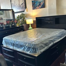 Chest Bed Queen Bed Room Set