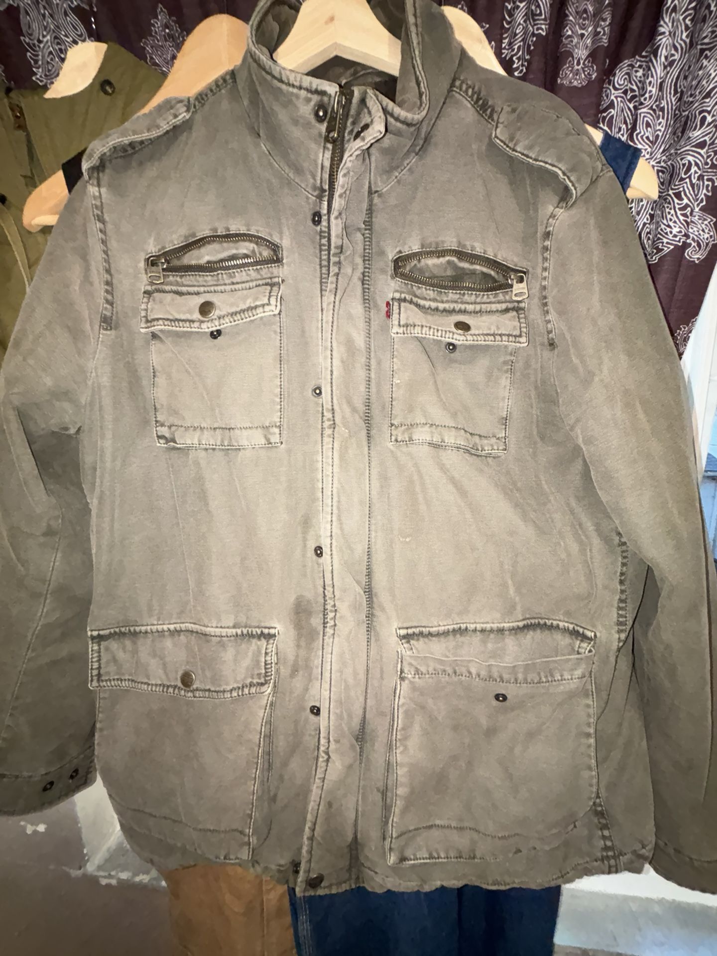 Vintage Levi’s Olive Green Winter Jacket Large 