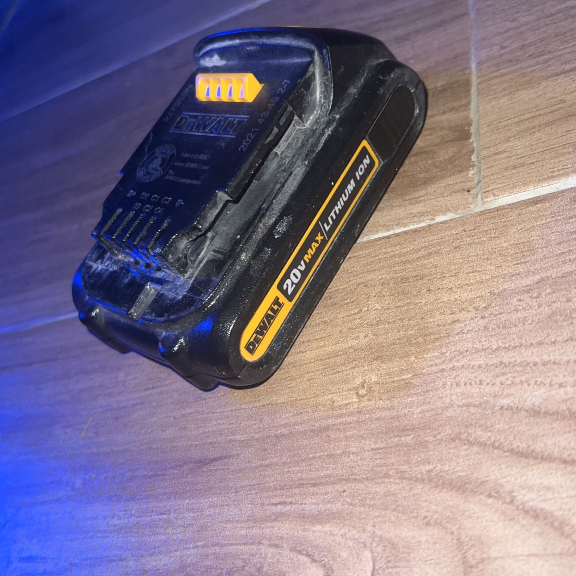 Dewalt Battery
