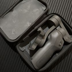 DJI Osmo Mobile 3 (w/ case) 