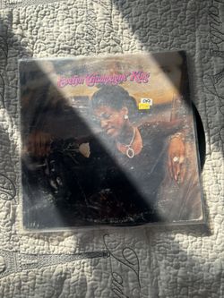 Evelyn Champagne King Vinyl Collection