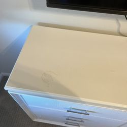 Bedroom Set And Dresser