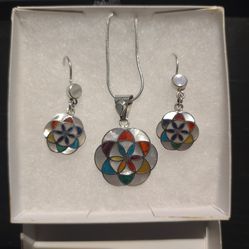 Silver Earrings And Necklace 