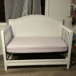 Baby Crib 