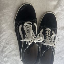 Black Old Skool Vans Men’s Size 10