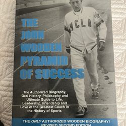 The John Wooden Pyramid Of Success Autographed By Author (paperback)