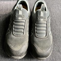 Women’s Carbon Toe Shoes 