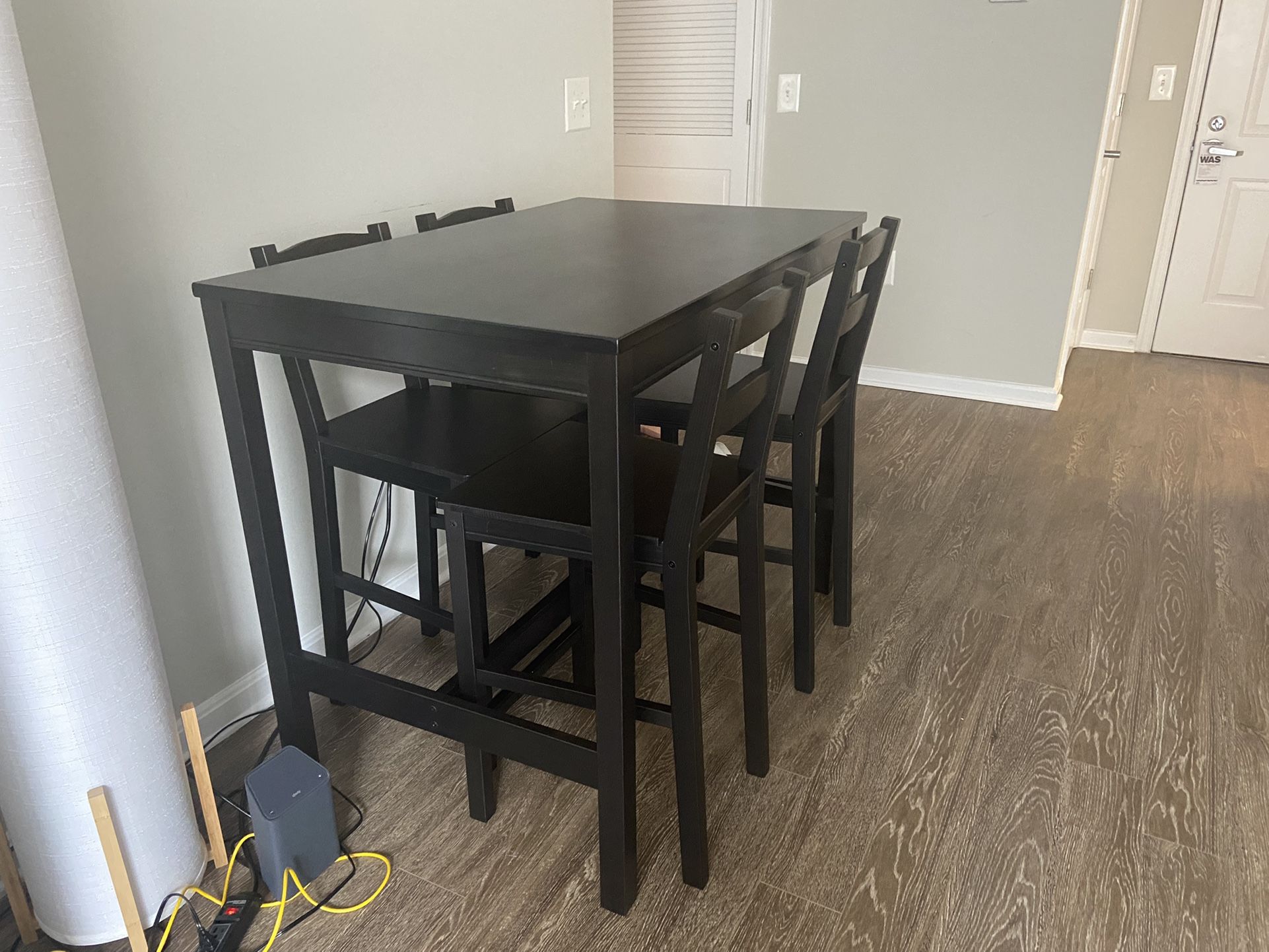 Bar Table With 4 Bar Stools (IKEA JOKKMOKK)