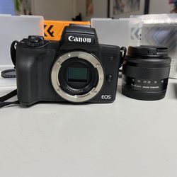 Canon m50 Mark ii W/ 15-45mm Kit Lens & Filters 
