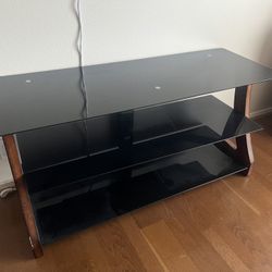 Modern Glass TV Stand with Wooden Legs – Excellent Condition