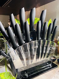COOL BLACK KITCHEN KNIFE SET for Sale in Delray Beach, FL - OfferUp