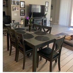 7 peace table with chairs