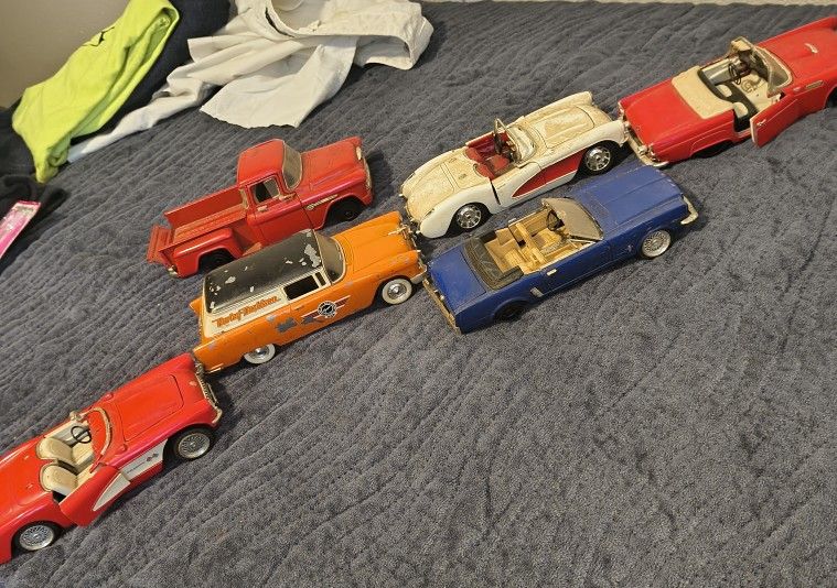 Heavy Duty Old Fashioned Antique Cars