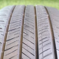 225 55R18 Hankook Kinergy GT 80% Tread 7/32 98H SKU 27377 Grade A Tires