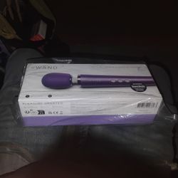 Le Wand Petite Portable Massager