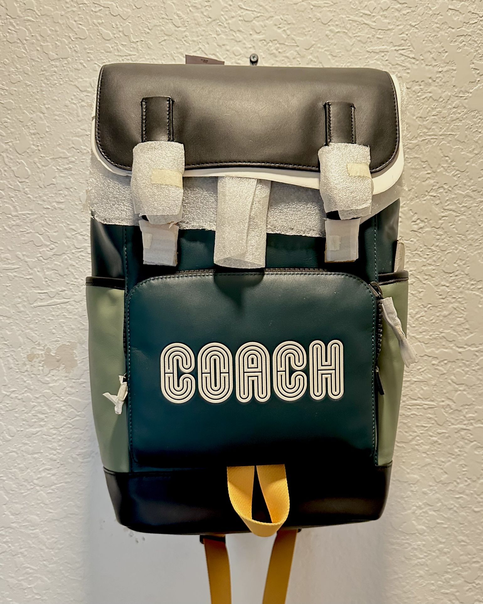 Mochila Track en bloques de color con parche de Coach