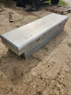 Delta aluminum pickup bed toolbox