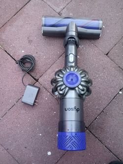 Dyson v9 cordless vacum