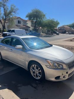 2014 Nissan maxima