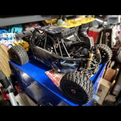 Nitro boosted 1/5 scale gas rc