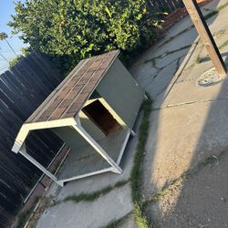 Free Dog House 