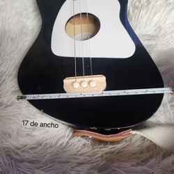 Guitarra 🎸  pequeña
