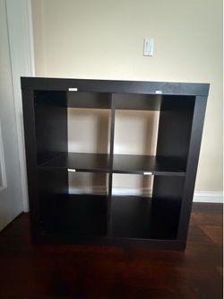 Quad cubby shelf