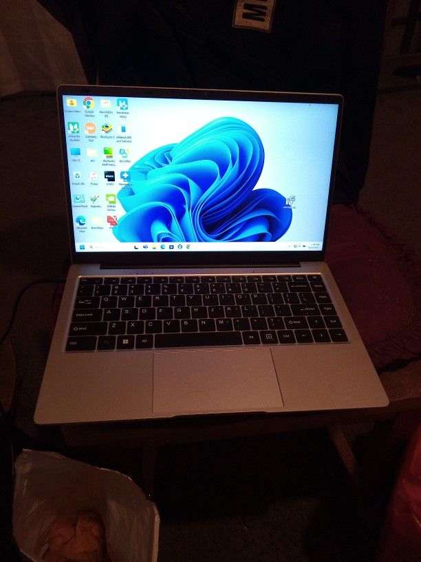 Auusda  Laptop 