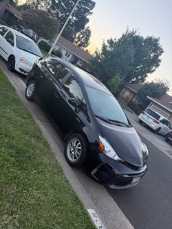 Toyota Prius V5