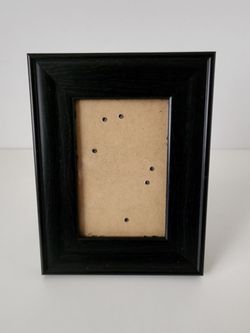 Black 7X9" Picture Frame Holds 4 X 6" Photo
