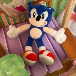 Sonic Plushie💕