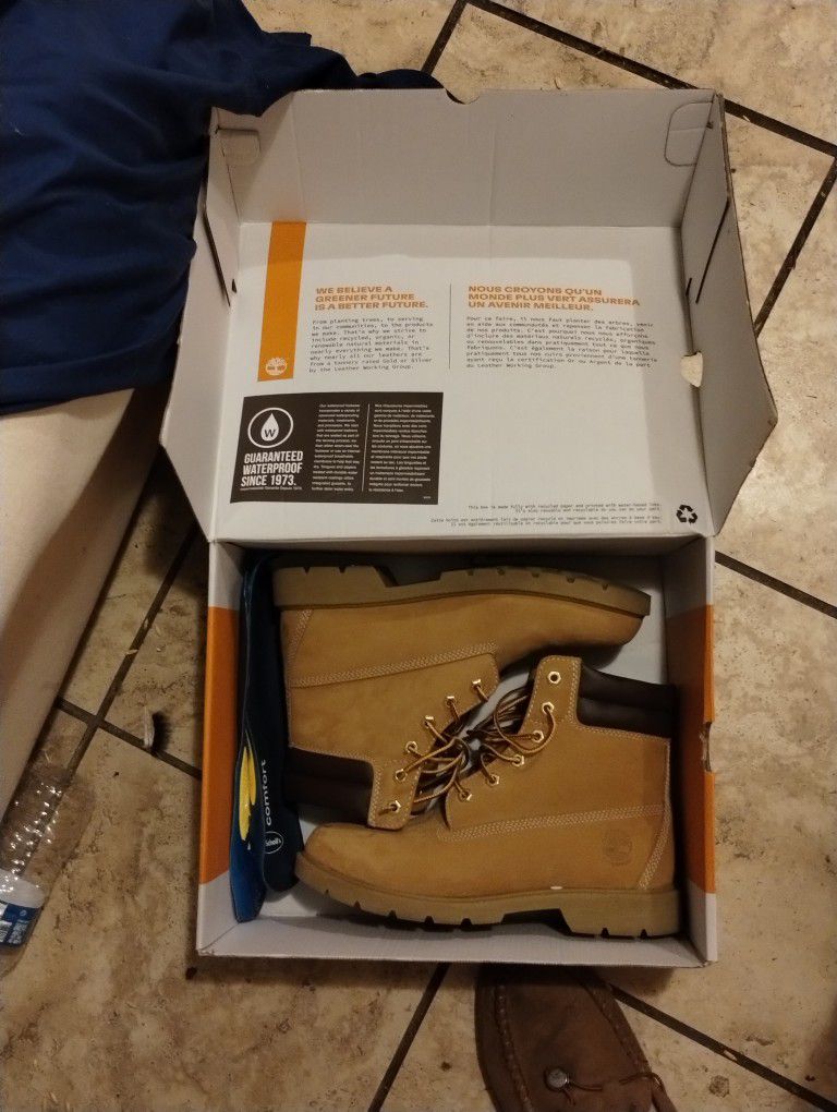 Timberland 9.5 Women's Like New In The Box