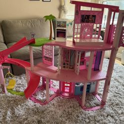 Barbie Dream House 
