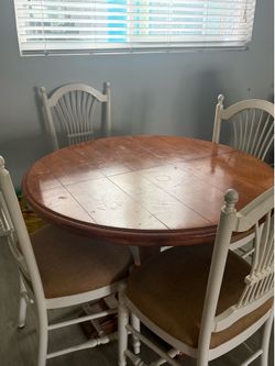 Wood dinning table