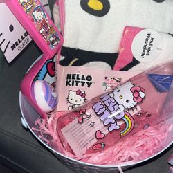 Hello Kitty basket