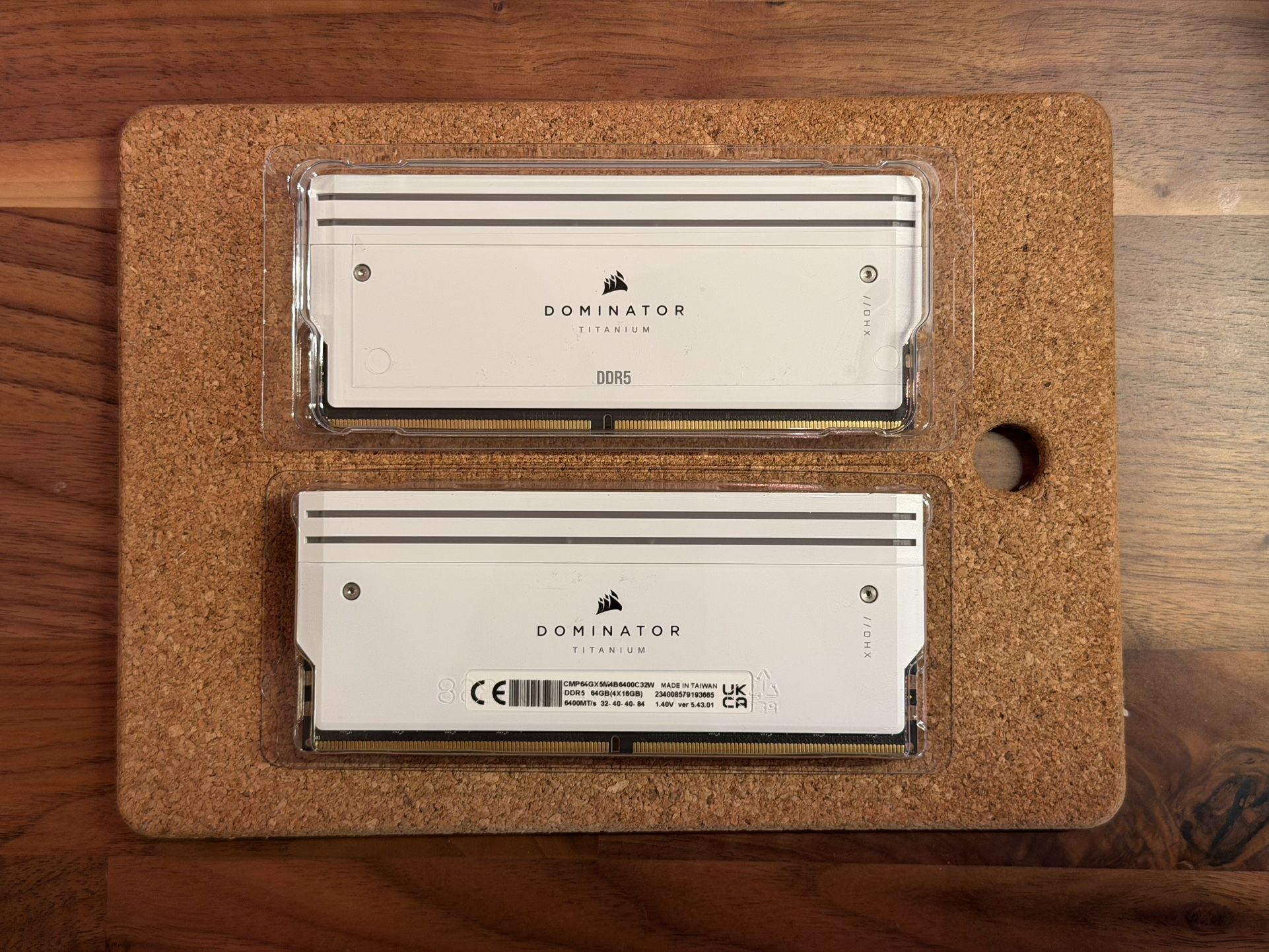 Corsair DOMINATOR® TITANIUM RGB 64GB (4x16GB) DDR5 DRAM 6400MT/s CL32 Intel XMP Memory Kit — White