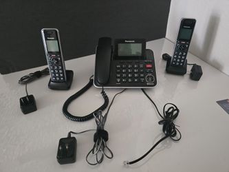 The Panasonic KX-TGF882B is a 3-handset corded/cordless phone