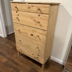 5-drawer Dresser (wood) 