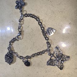 If Within Area I Drop Off Free, Selling Charms Bracelets 10$ Each, We Also Have Blue And Pink Charms, Suprise Goody Included !❤️ 