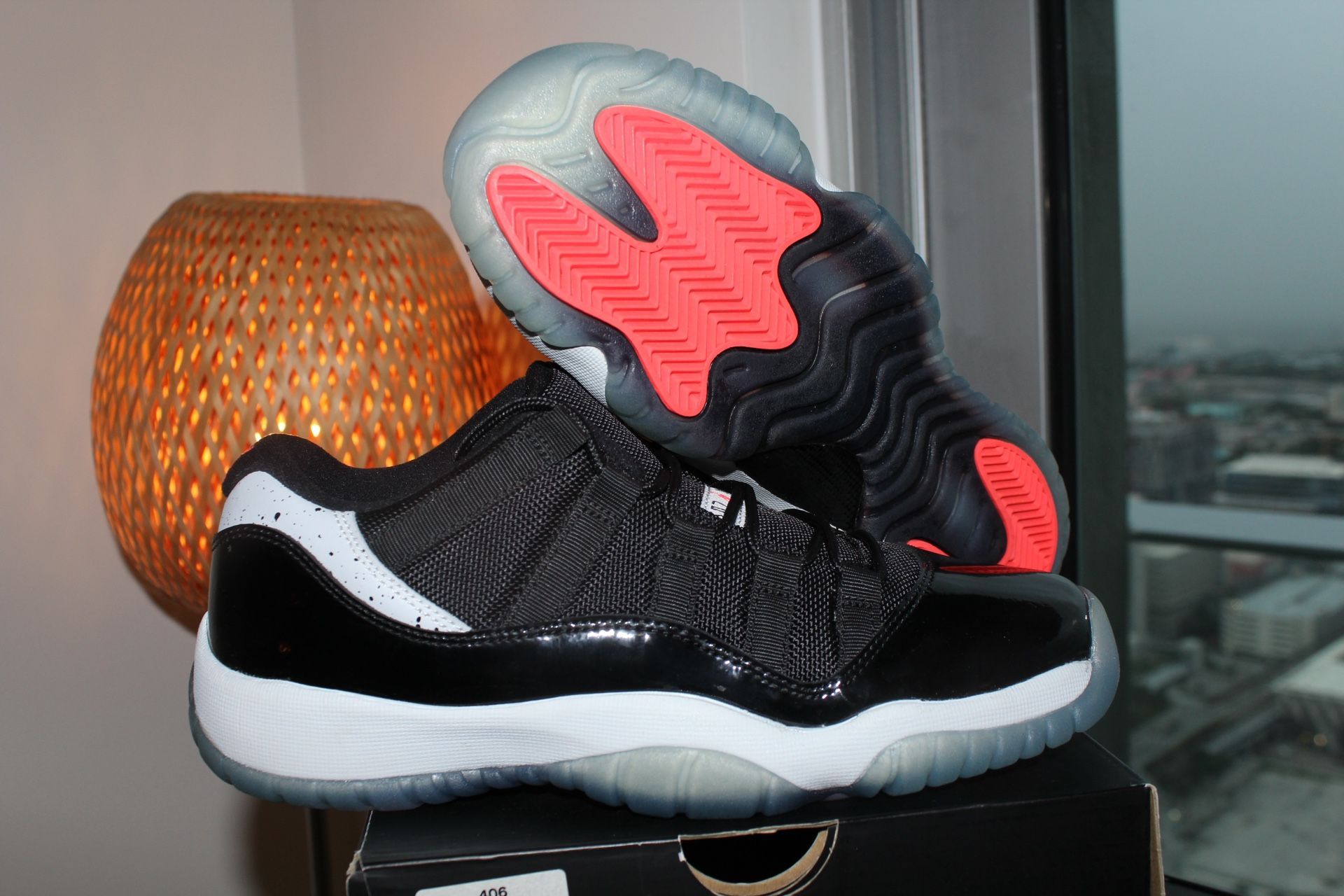 Nike Air Jordan 11 Retro XI Low INFRARED 23 GS 528896 023 Size 7Y