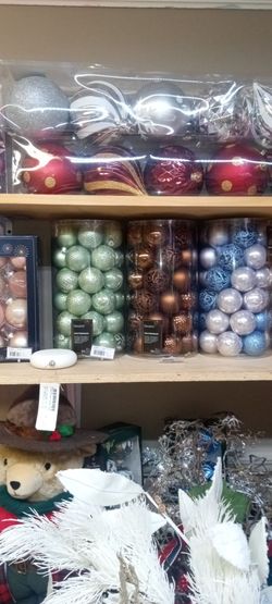 New shatter proof Christmas ornaments 40 CT 10 Dollar per customer