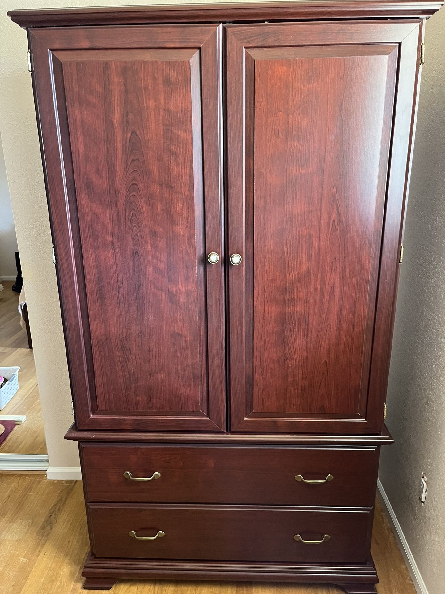 TV Armoire/ Dresser