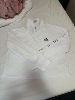 Adidas 1/4 Zip pullovers Women’s size M