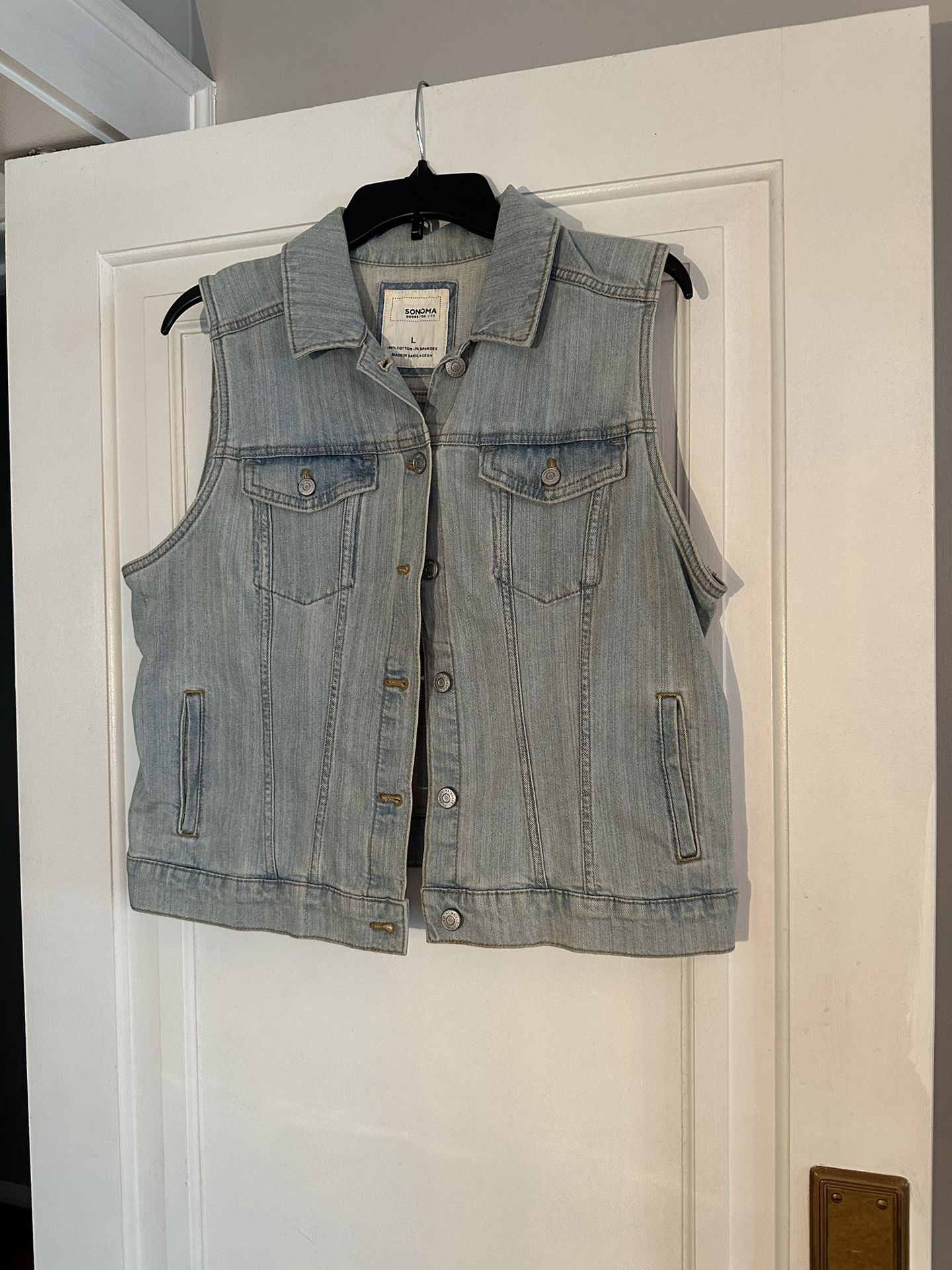 Women’s Vest size L