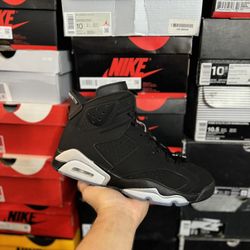 Jordan Chrome 6s size 9 VNDS