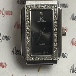 >>🆎<< DK DIAMOND  WOMENS WATCH 