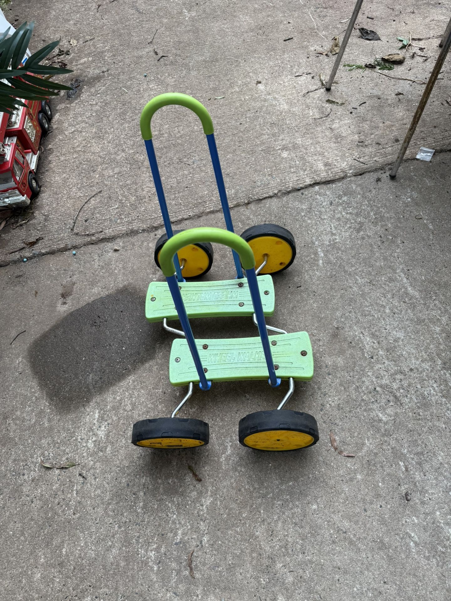 PLAYZONE FIT WHEEL WALKER