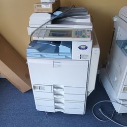 Gestetner Ricoh DSC 525 Professional multifunction color copier copy machine PRINT COPY SCAN FAX